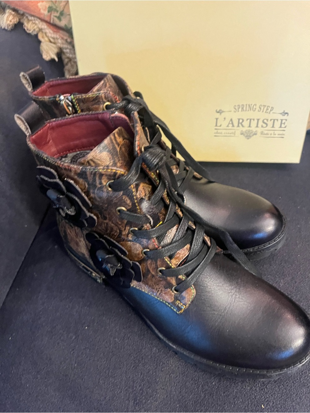 L'atiste Black & Brown Floral Accent Lace-Up Ankle Boots - Picture 2 of 10